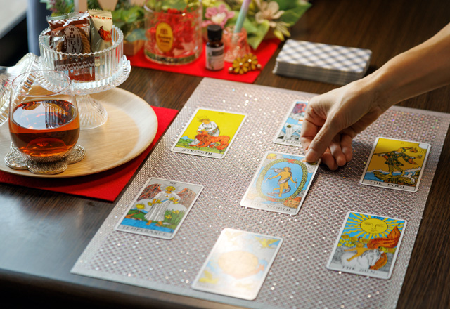 ヒーリングリラクゼーション AQUA 「AQUAのタロットリーディング」