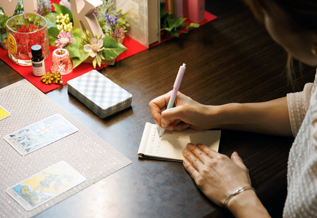 ヒーリングリラクゼーション AQUA「AQUAのタロットリーディング」ポイント